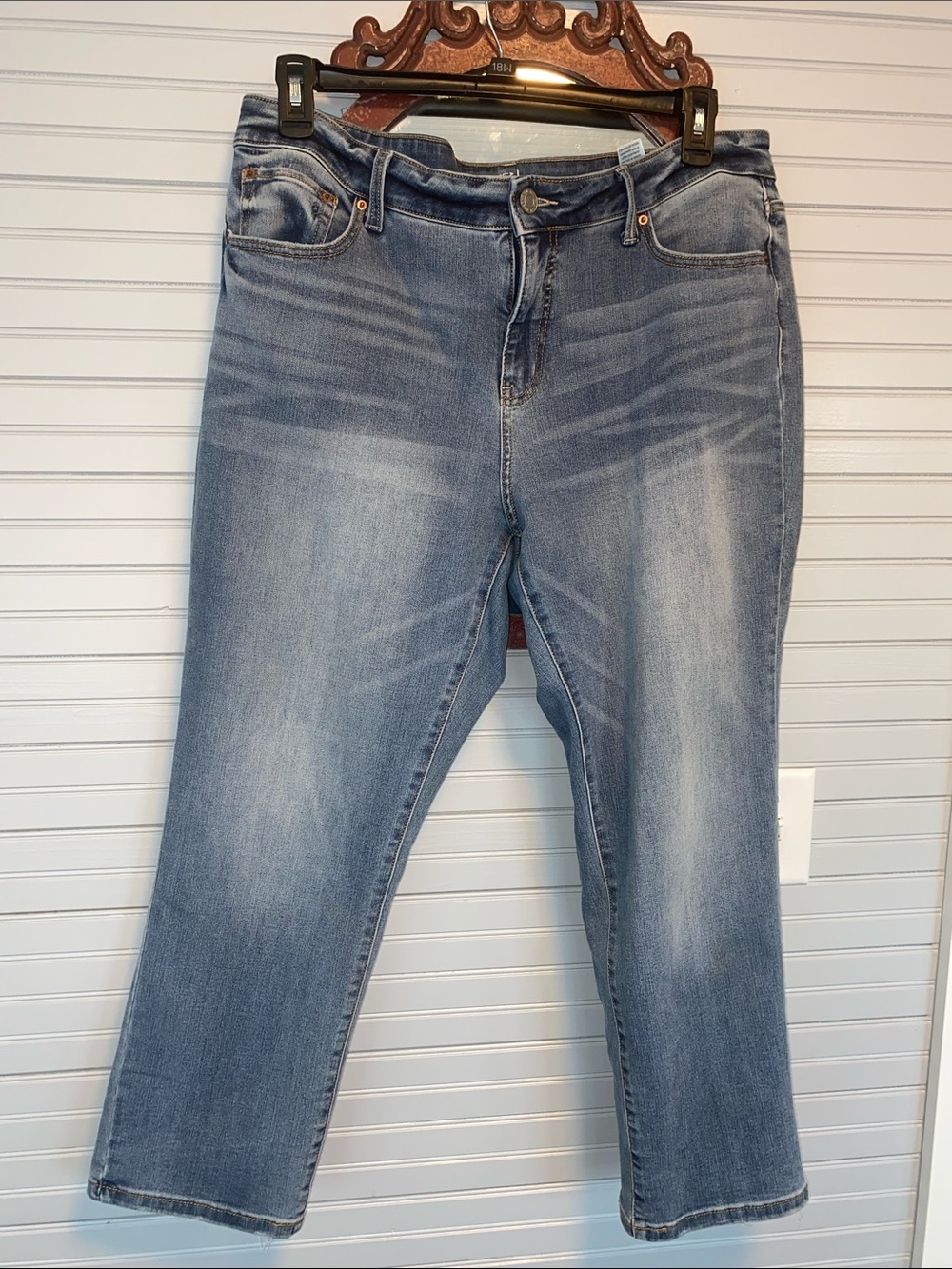 Time and tru petite straight jeans